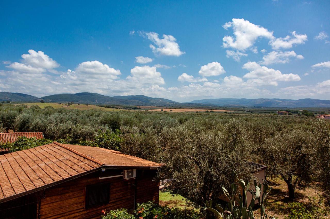 Albergo Il Giardino Foce Varano Exteriör bild