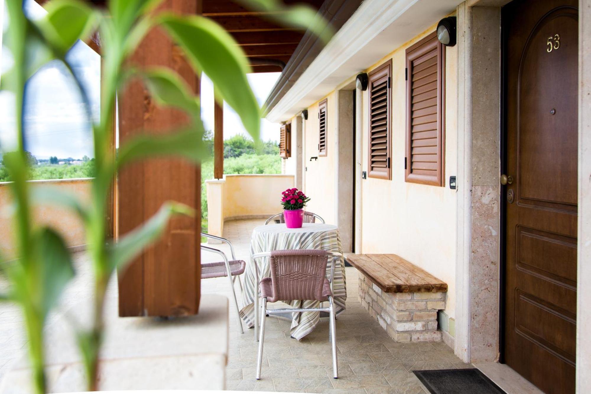 Albergo Il Giardino Foce Varano Exteriör bild