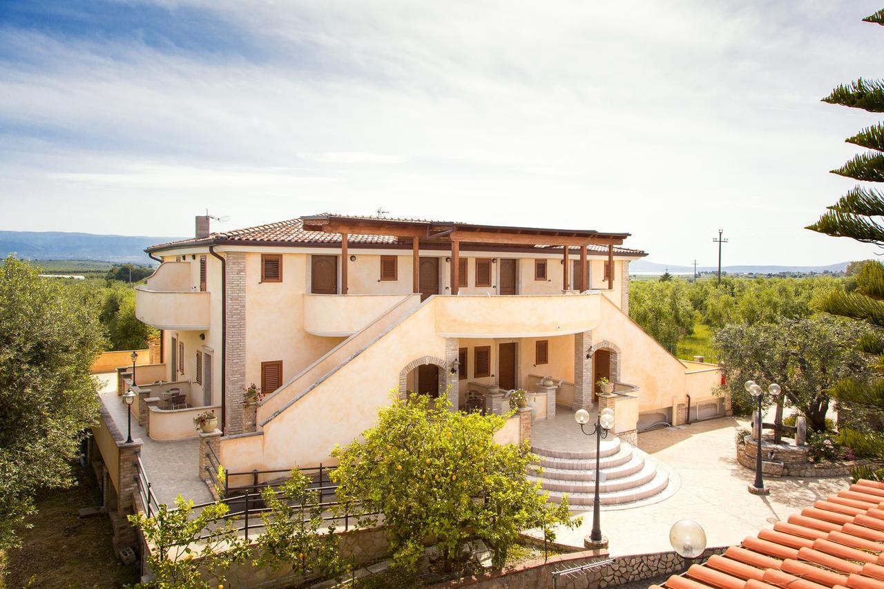 Albergo Il Giardino Foce Varano Exteriör bild